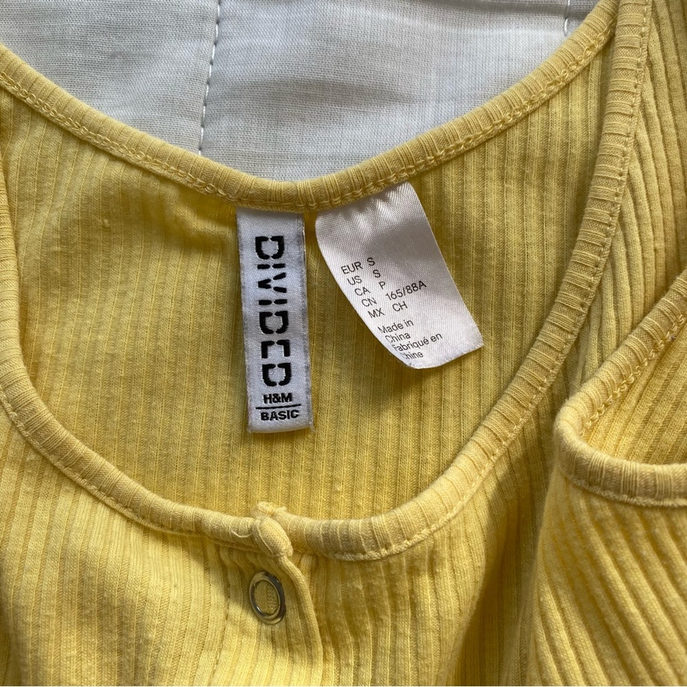 Yellow Ribbed Button-Front Tank Top - Picture 3 of 8